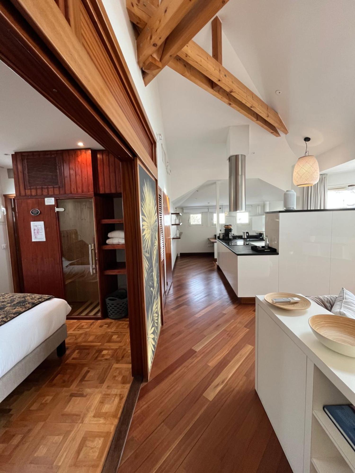 Hotel Kerasy